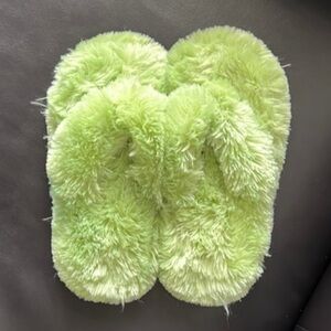 Aeropostale Fuzzy Slippers
